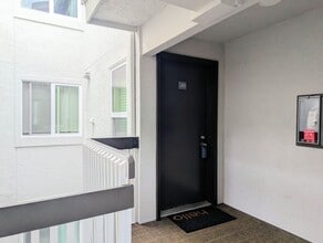 Building Photo - 1Bd/1Ba Kenmore Condo