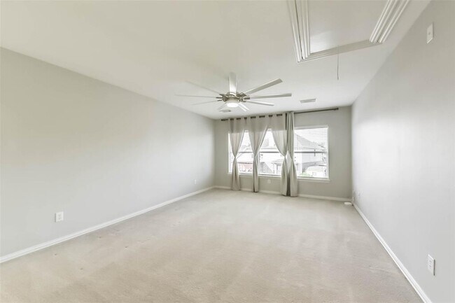 Building Photo - 2812 Chinaberry Park Ln