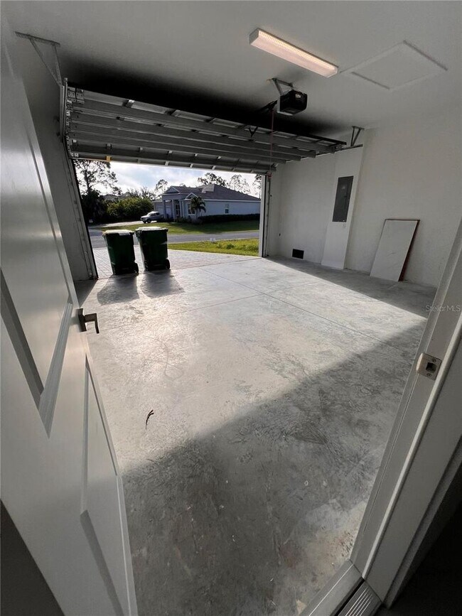 Building Photo - Be the first in occupy this 2025 constructed home in the vibrant city of Port Charlotte, FL! Qual...