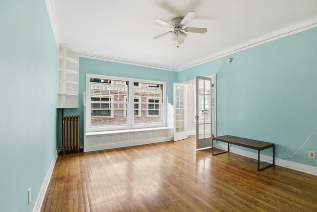 Building Photo - 2121 James M Wood Blvd