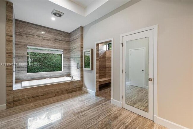 Building Photo - 6220 SW 123rd Terrace