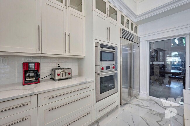 Building Photo - 441 Spoonbill Ct