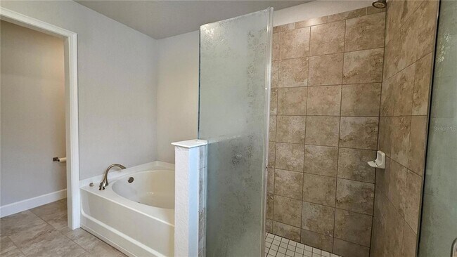 Building Photo - 5050 SW 91st St