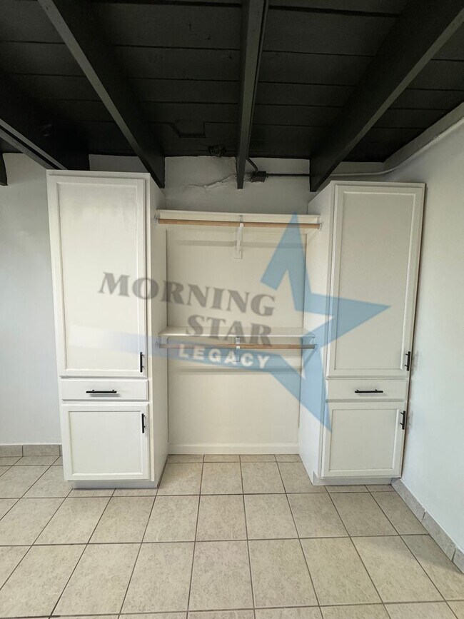 Building Photo - Charming Updated Home w/ Enclosed Yard & Storage