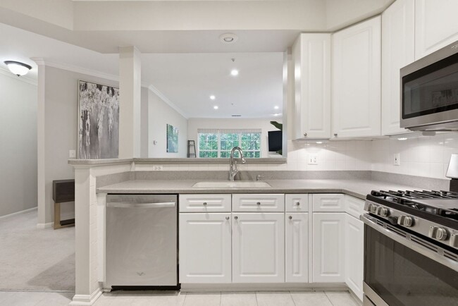 Building Photo - Charming 3BD/2BA in Island Creek