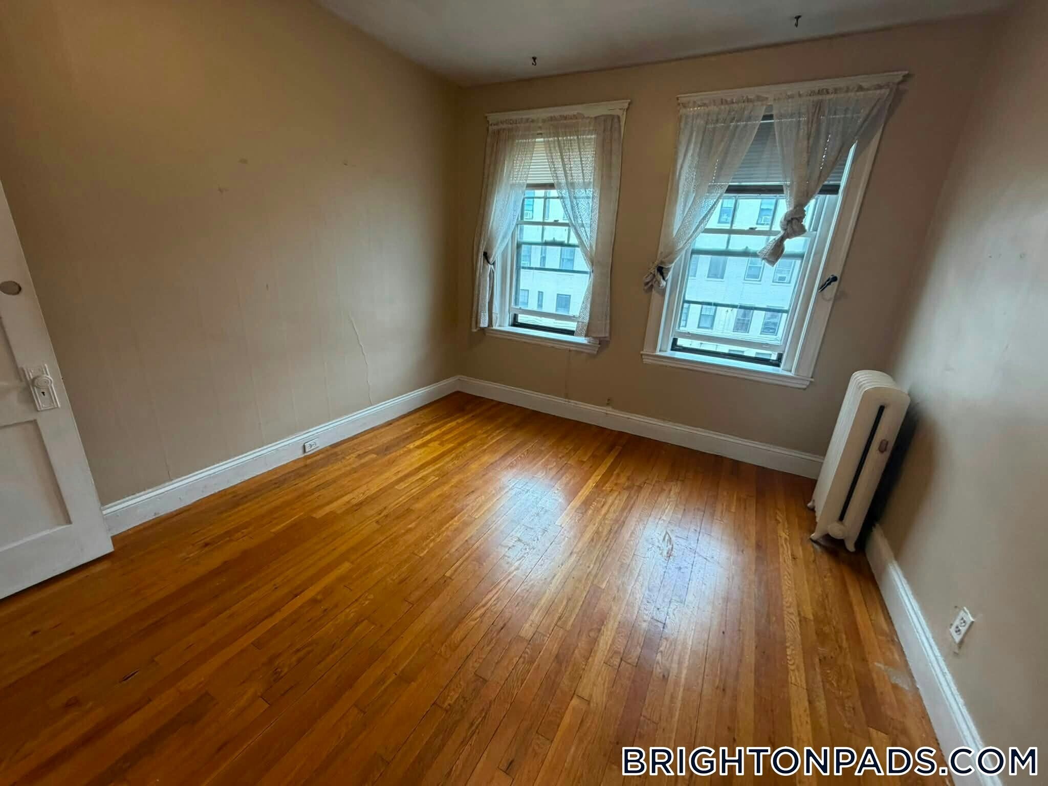 Building Photo - 313 Allston St