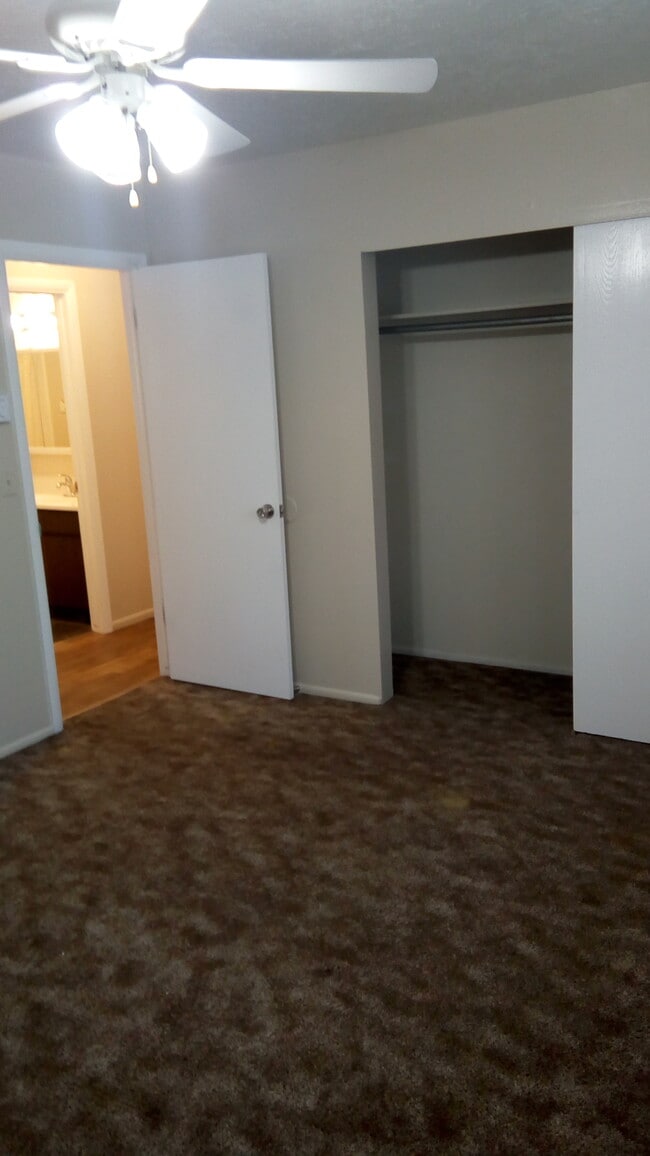 Bedroom 2 with wide closet - 2345 Gail Drive