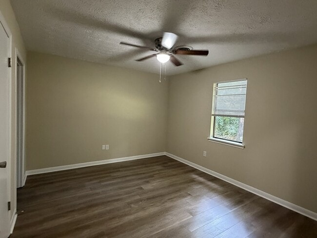 Building Photo - 1705 Cedar Shoals Dr