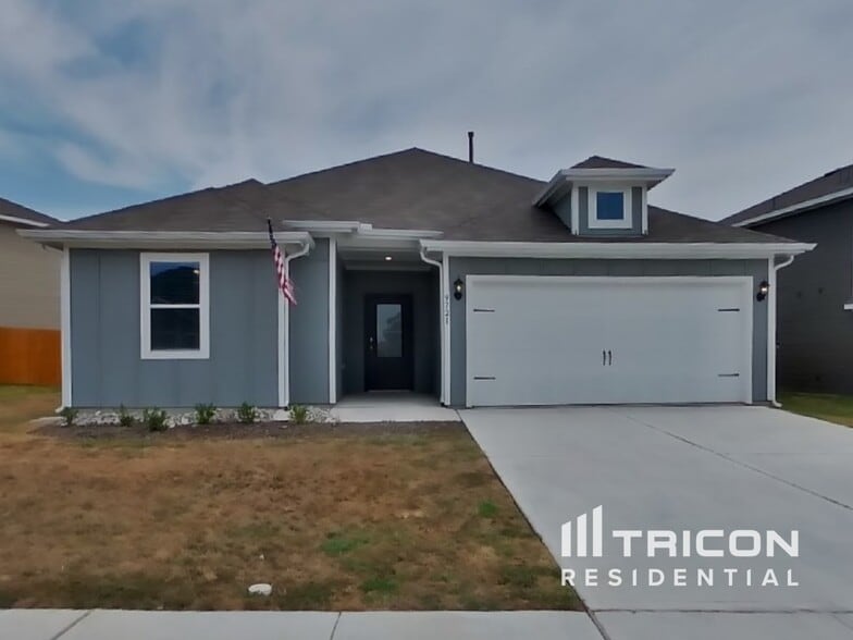 Building Photo - 9721 Sierra Grande Dr