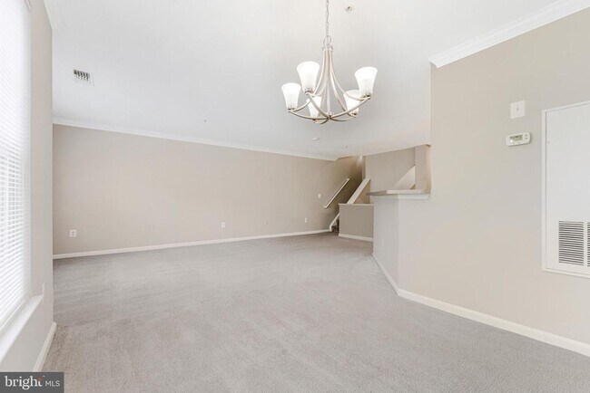 Building Photo - 12877 Fair Briar Ln