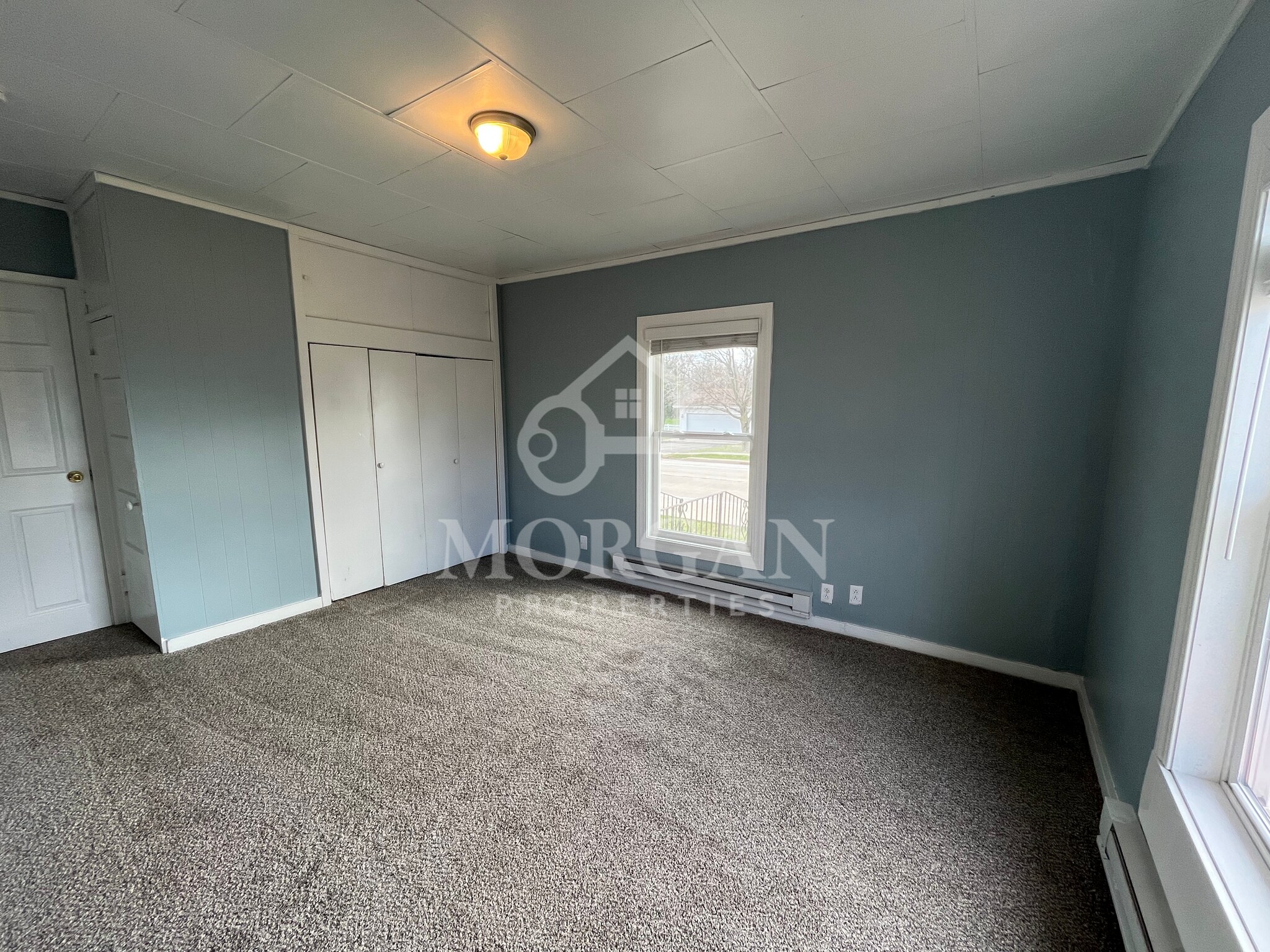 Building Photo - 307 S Main St