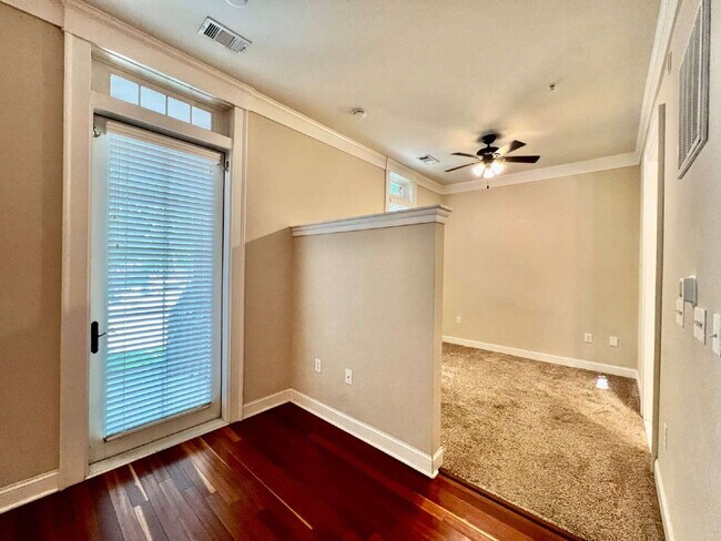 Building Photo - MYERS PARK! Welcome to your new home in Charlotte, NC!