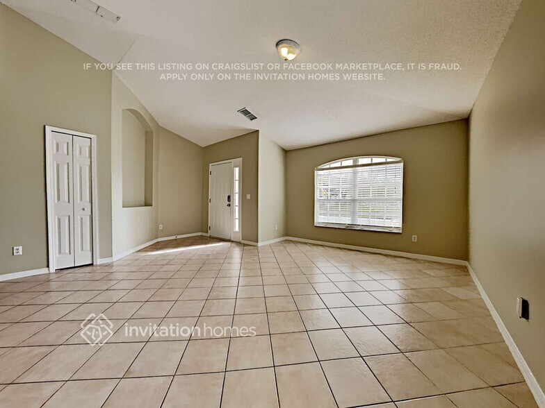 Building Photo - 8028 Birman St