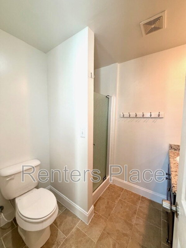 Building Photo - 5502 S Owasso Ave