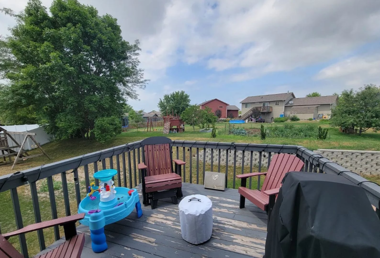 Building Photo - 8016 W Vista Park St