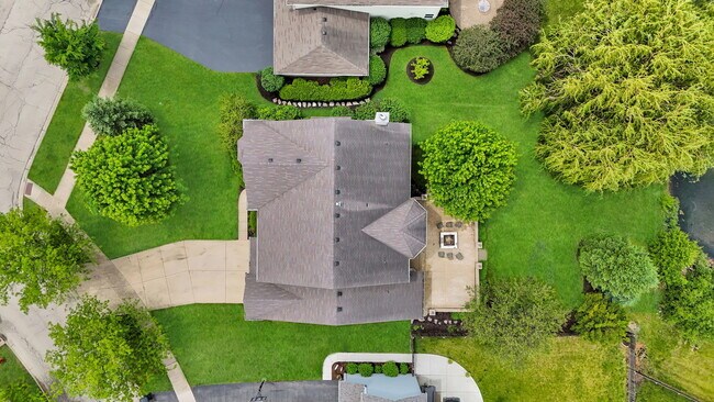 Building Photo - 322 Hemlock Ln