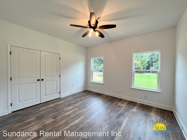 Building Photo - 5 br, 3 bath House - 48 B Longwood Drive