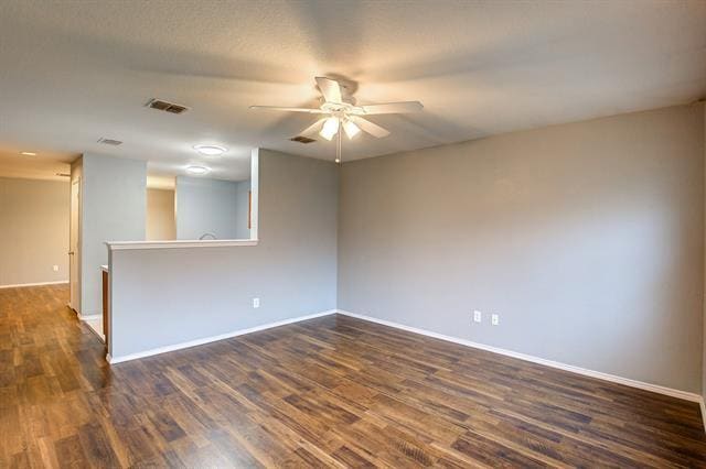 Building Photo - 705 Poncho Ln