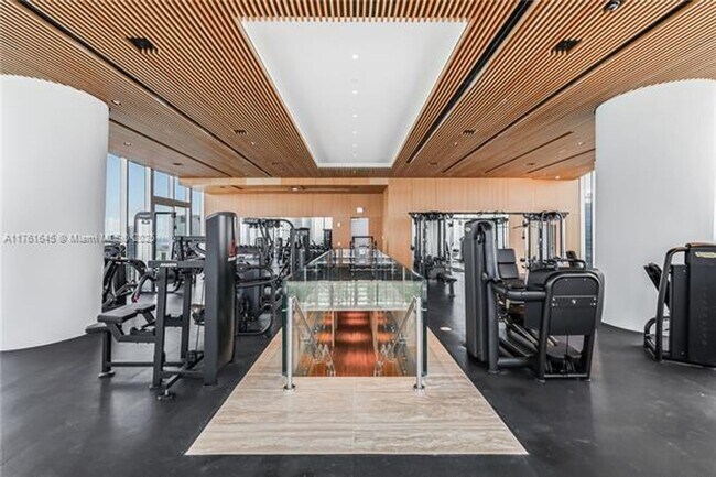 Building Photo - 300 Biscayne Blvd Way