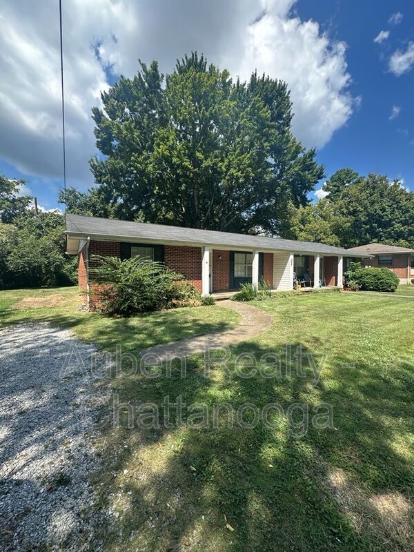 Building Photo - 4203 Davis Ln