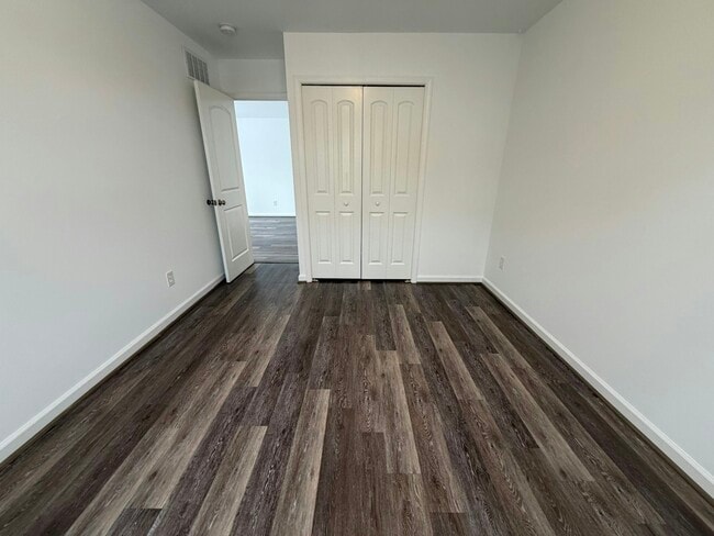 Building Photo - 801 S 15th St