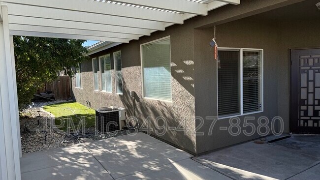 Building Photo - 1433 Gaucho Ln