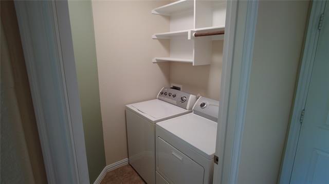 Building Photo - 300 Dorset Ct