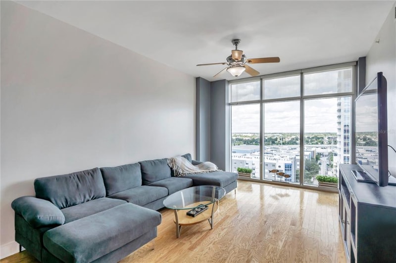 Building Photo - 1208 E Kennedy Blvd