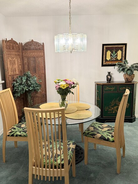 Building Photo - 9300 Clubside Cir