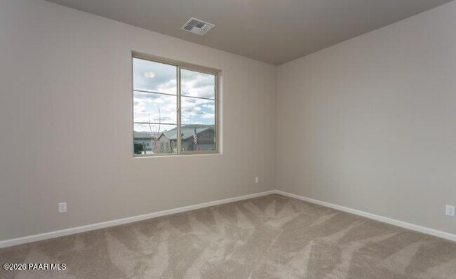 Building Photo - 488 Isabelle Ln