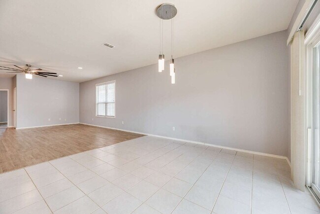 Building Photo - Charming 3-Bedroom, 2 Baths with 1,670 Sq Ft of Comfort in Providence Village