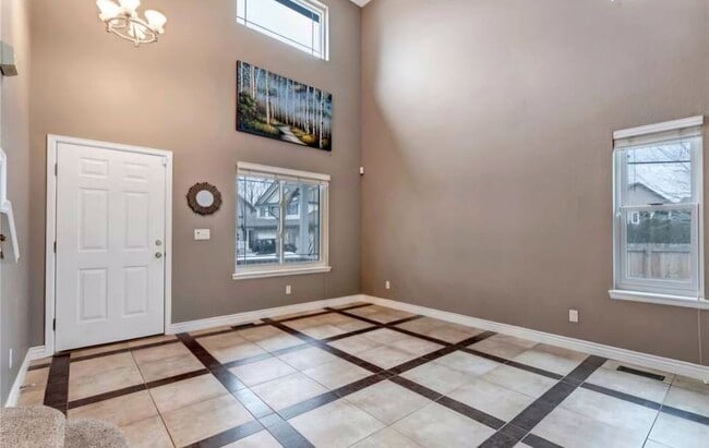 Building Photo - Gorgeous home in Littleton!