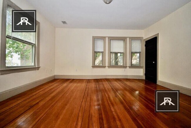 Building Photo - 6 bedroom in Brighton MA 02135