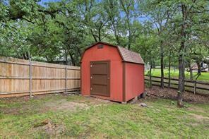 Building Photo - 111 Oaktree Ln