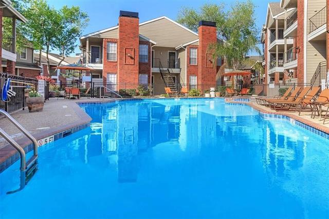 Building Photo - 8110 Creekbend Dr