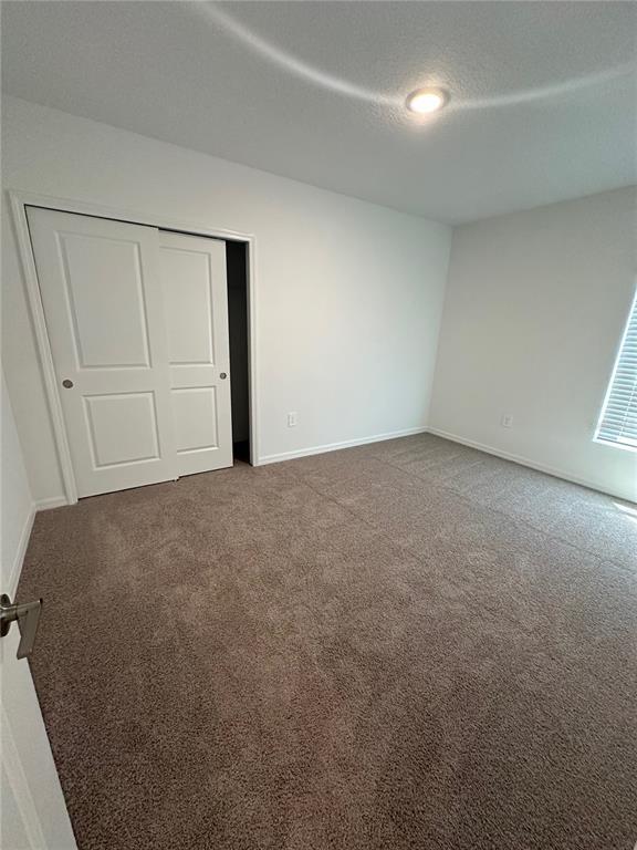 Building Photo - 255 Amber Way