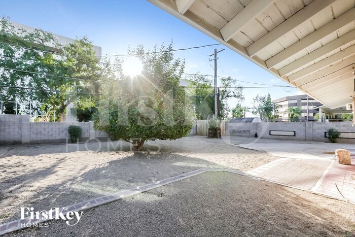 Building Photo - 5015 N 20th Ave