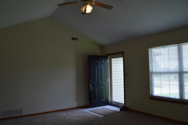 Building Photo - 4200 Derby Ridge Dr