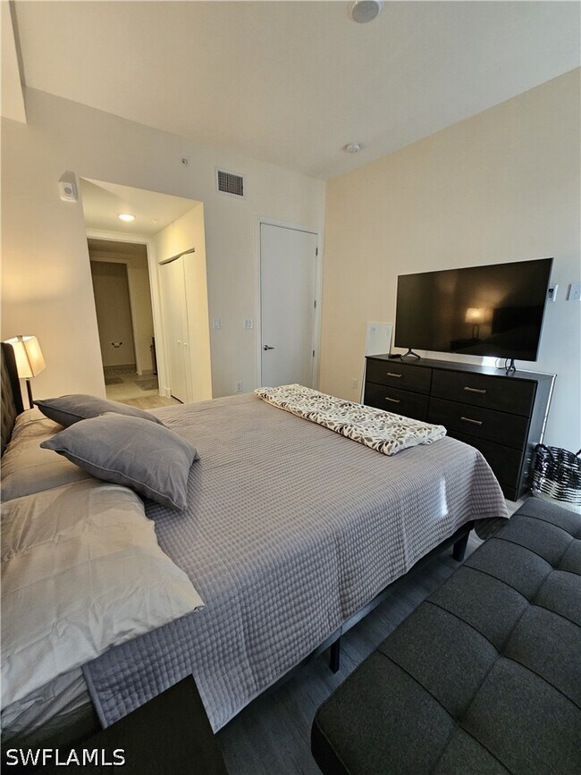 Building Photo - 26589-610 Rosewood Pointe Dr