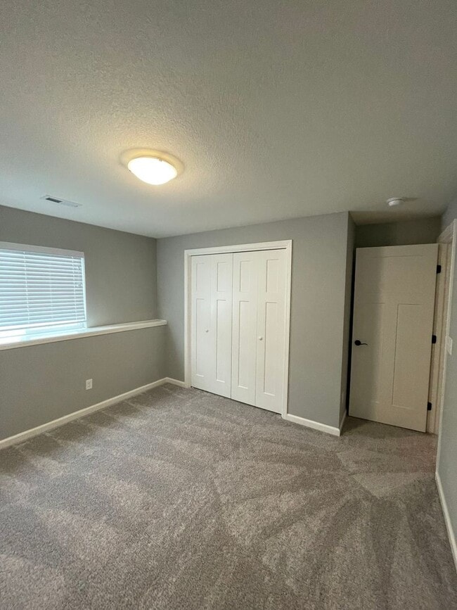 Building Photo - 3419 Laughlin St