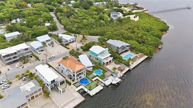 Building Photo - 235 Tavernier Dr