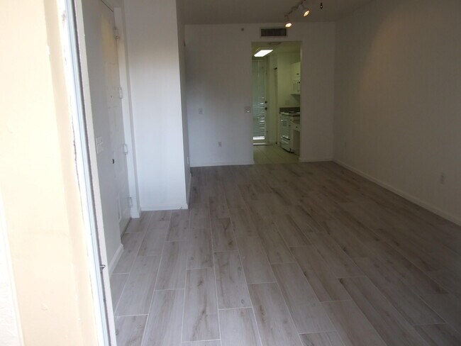 Building Photo - 4822 Chancellor Dr