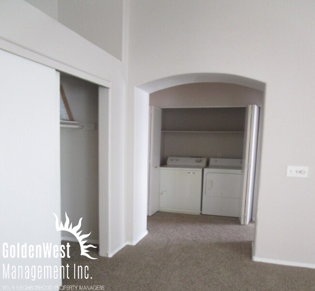 Building Photo - 6201 E Lake Mead Blvd