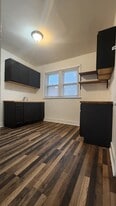 Building Photo - 2275 Clairmount St
