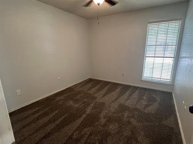 Building Photo - 741 Sparrow Ln