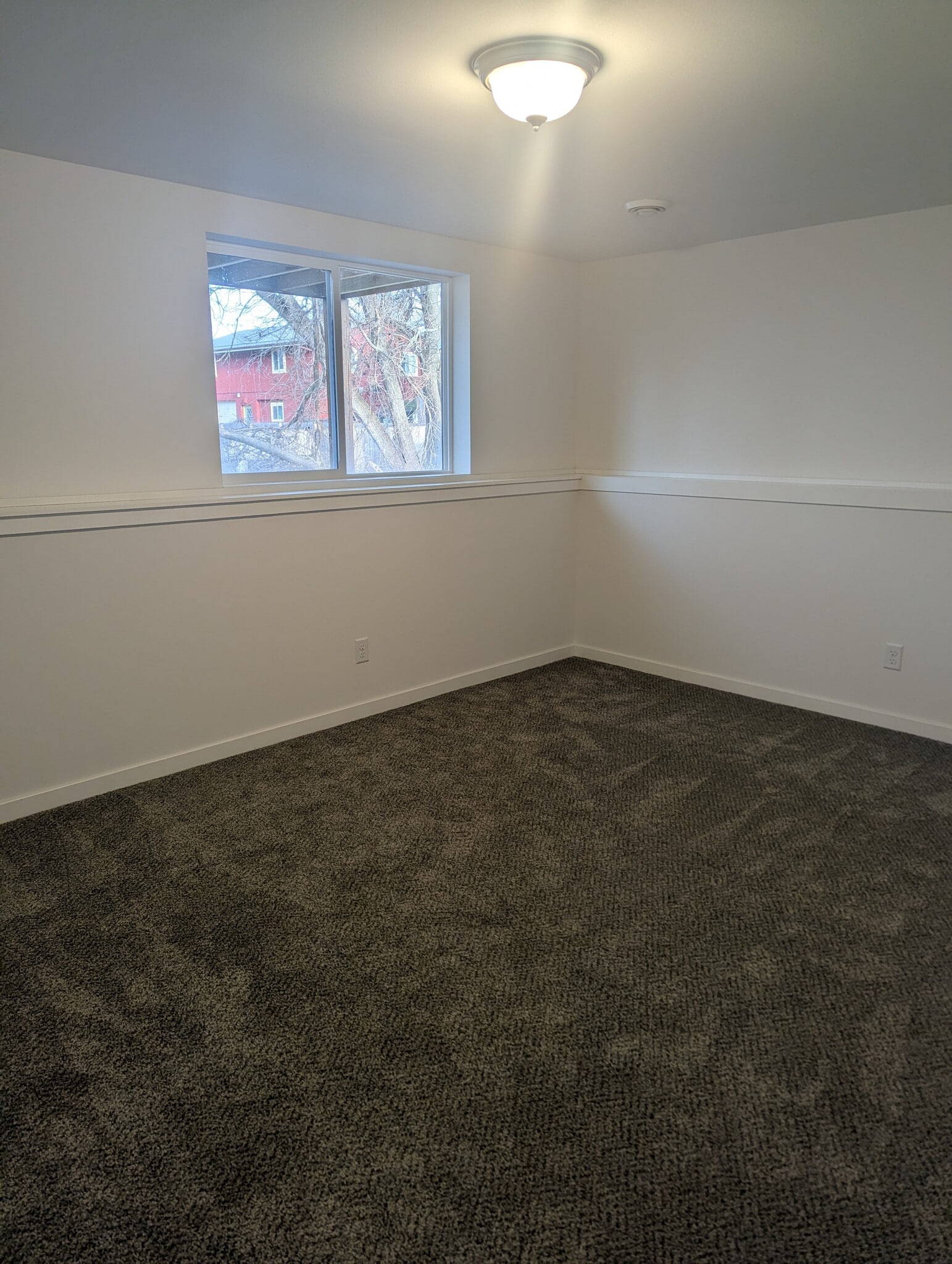 Building Photo - 132 Chalet Dr