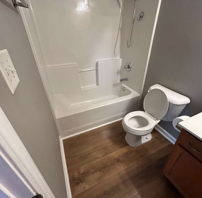 Building Photo - 10431 Bell Station Rd