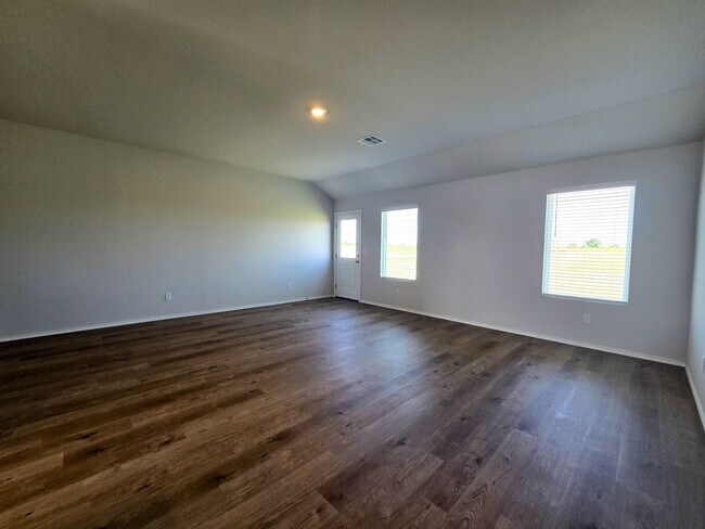 Building Photo - New Construction 3 bedroom Home in Shawnee