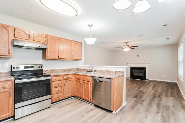 Building Photo - 4924 Rosena Dr