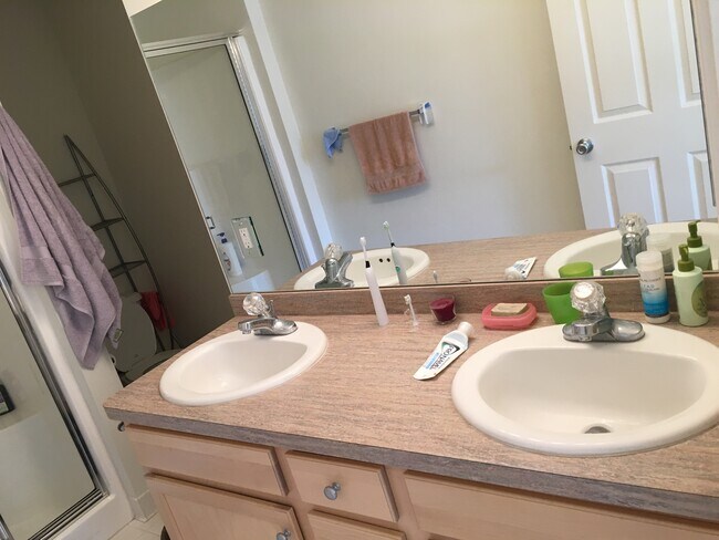 Building Photo - 2912 Signature Blvd